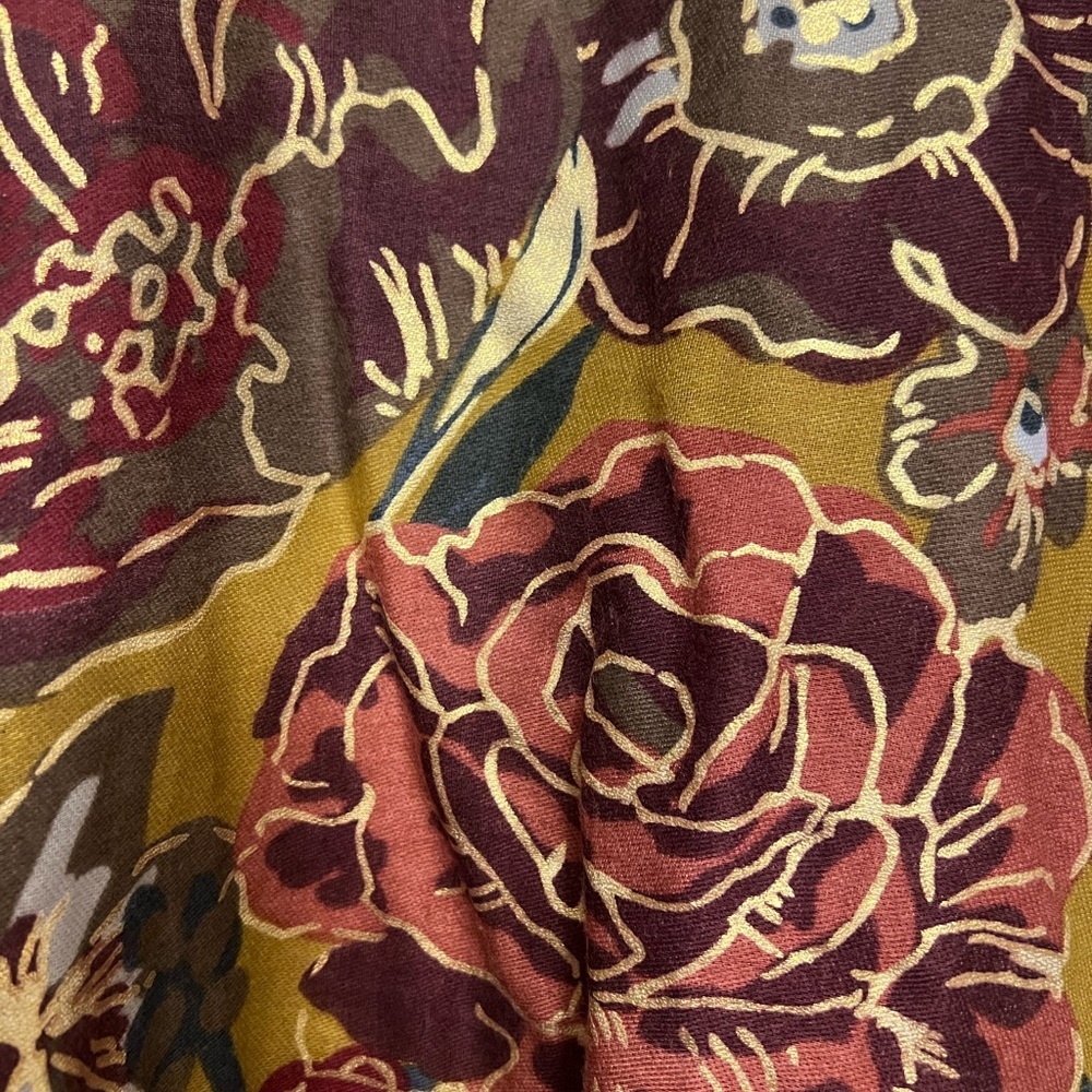 Do Everything In Love brand floral kimono or cardigan one size, gold embellish - Picture 3 of 4